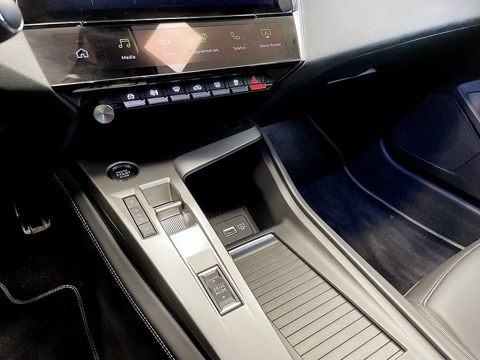 Bild på Peugeot 408 GT PureTech 130hk Aut - DEMO