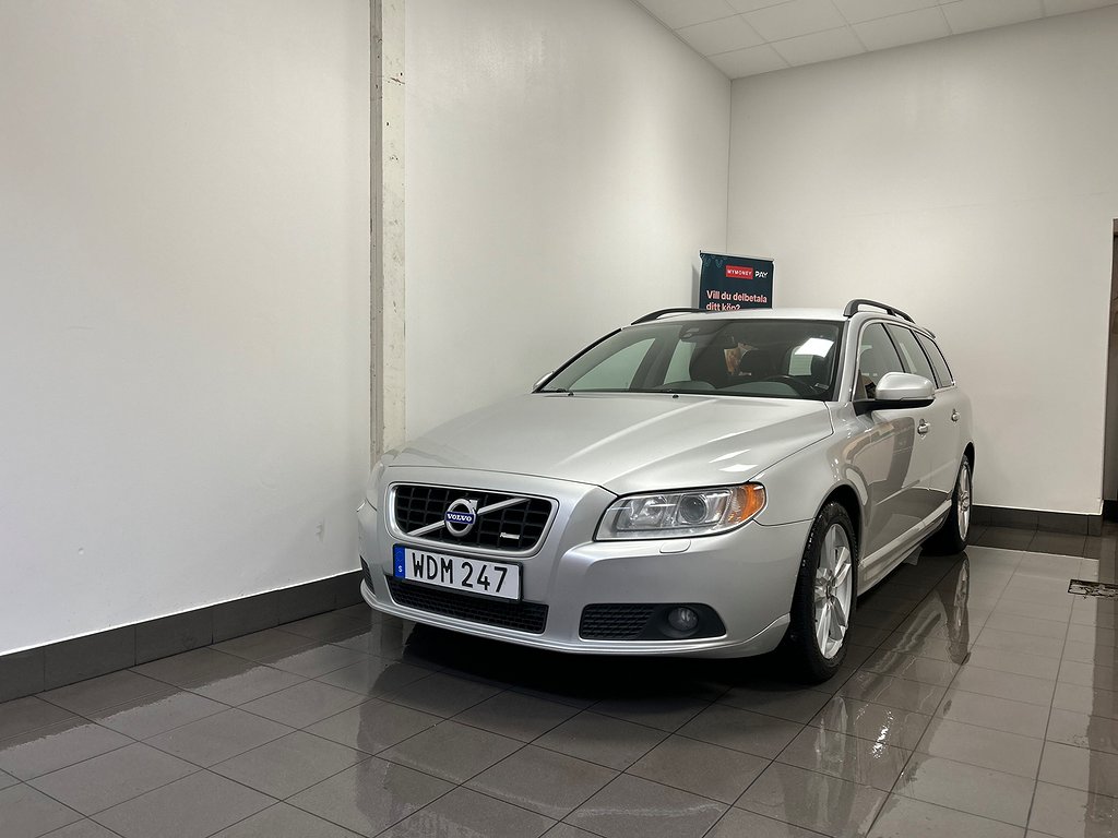 Volvo V70 D4 AWD Geartronic Momentum|P-värme|P-sensor|Drag|