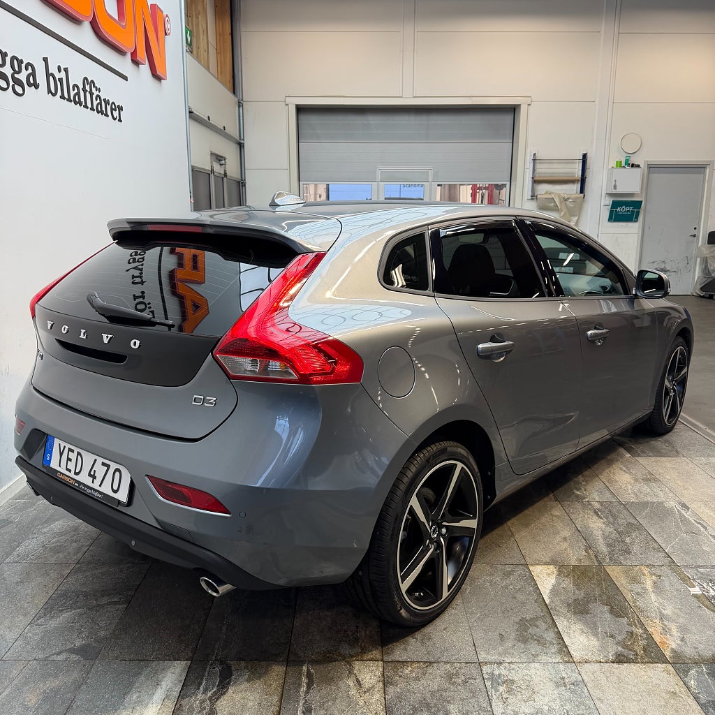 Volvo V40 D3 Geartronic Business Advanced VOC Värmare Kamrem Bytt