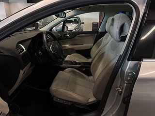 Citroën C4 1.6 e-HDi Airdream  S&V-däck/Panorama/Drag/M-värm