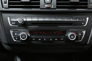 Halvkombi BMW 120 19 av 23