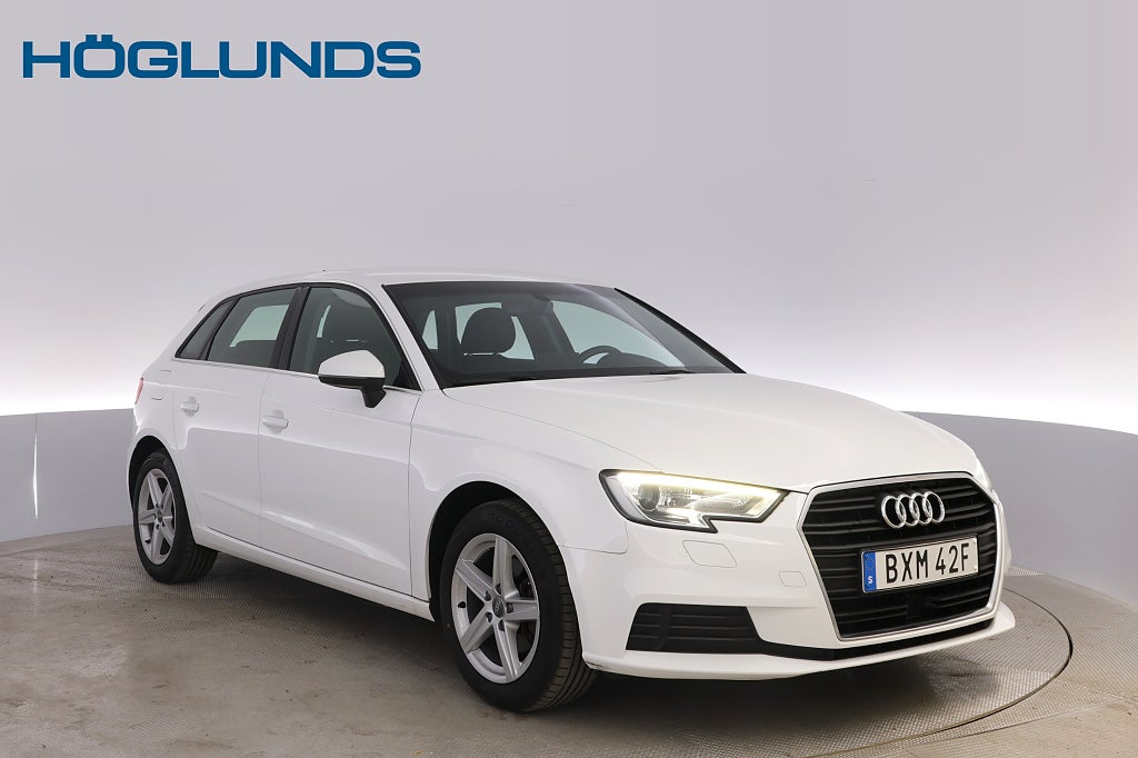 Audi A3 Sportback 35 Proline P-sensorer LED V-hjul MOMS