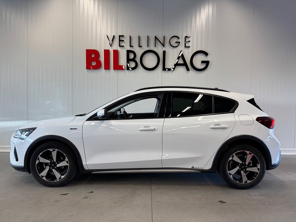 Ford Focus Active 1.0 EcoBoost Hybrid Business Kamera Rattvärme