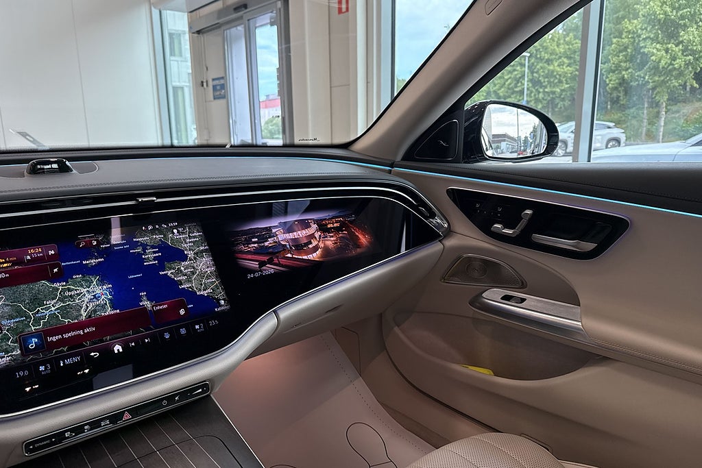 Mercedes-Benz E 300 e 4M 9G-Tronic Exclusive Superscreen/Burmester