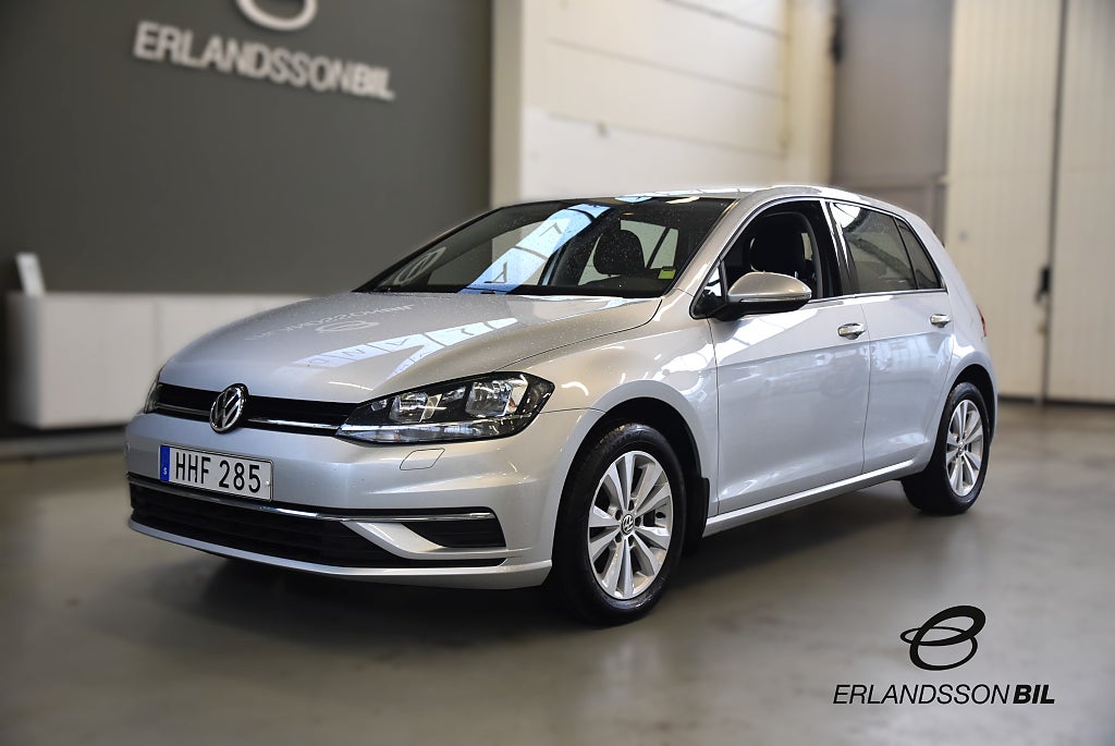 Volkswagen Golf 5-dörrar 1.0 TSI OPF Base NYSERVAD CARPLAY