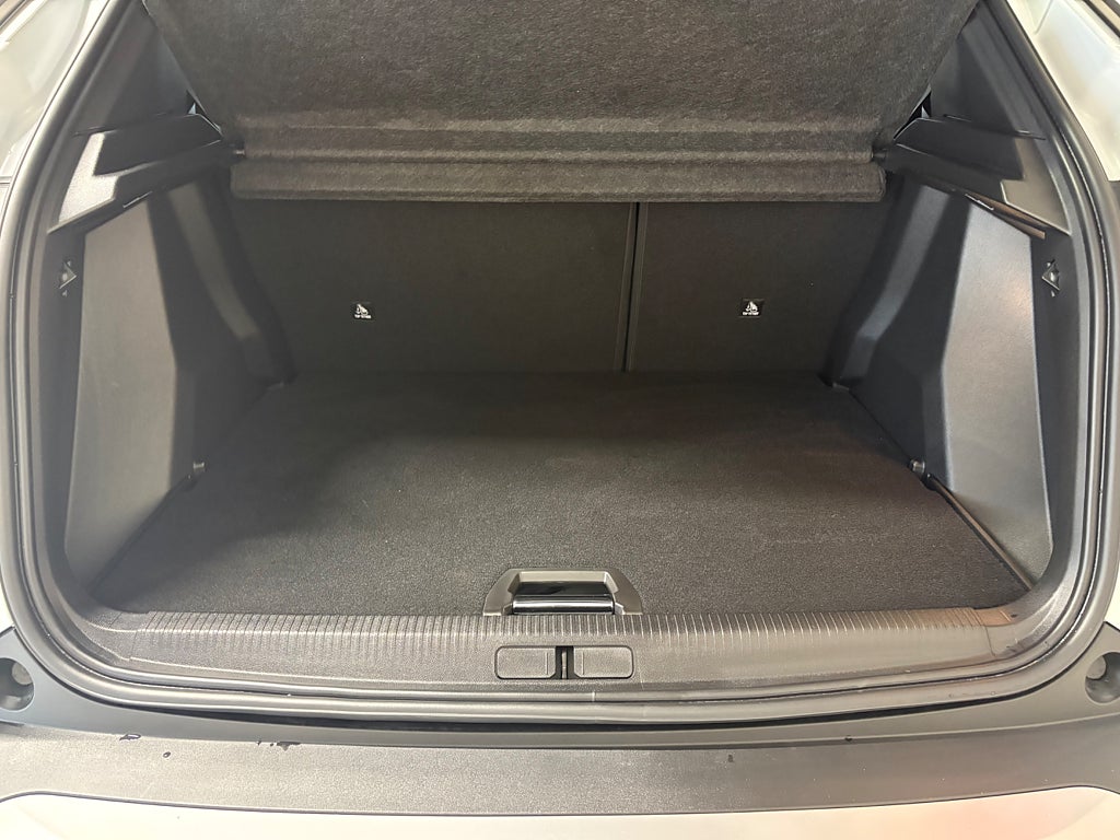 Peugeot 2008  Hybrid 145 1.2 GT PureTech 145 e-DSC Euro 6  thumbnail
