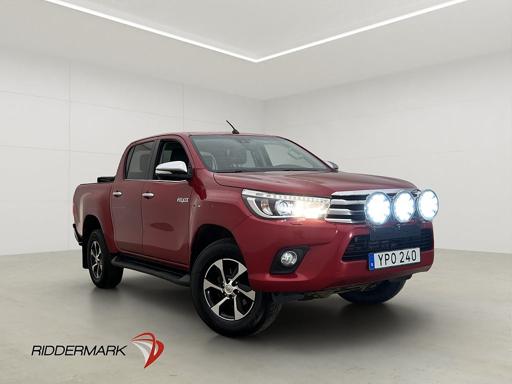 Toyota Hilux Premium 2.4 AWD M-Värm Drag Diff Kamera Moms