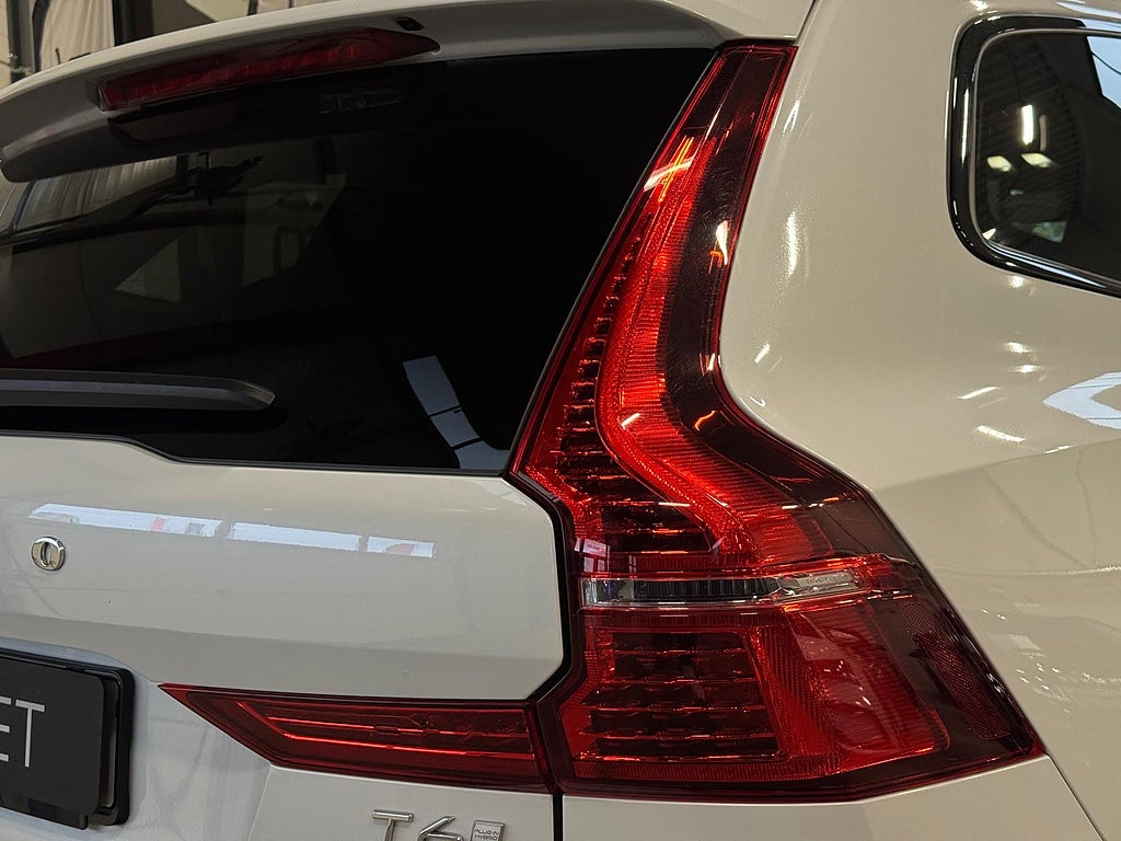Volvo XC60 T6 Plug-In Hybrid AWD Dark Plus HUD 360 Drag Pano 20"