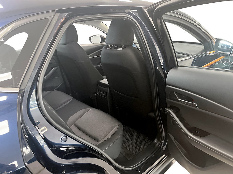Bild på Mazda CX-30 Sky 2.0 SKYACTIV-X M 150hk - B-KAMERA, CARPLAY