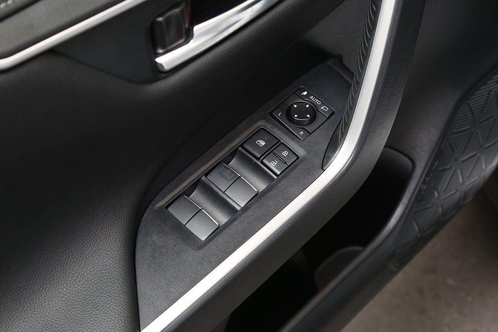 Toyota RAV4 2,5 Hybrid AWD-i E-CVT Executive Aut 2021