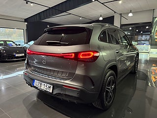 SUV Mercedes-Benz EQA 14 av 24