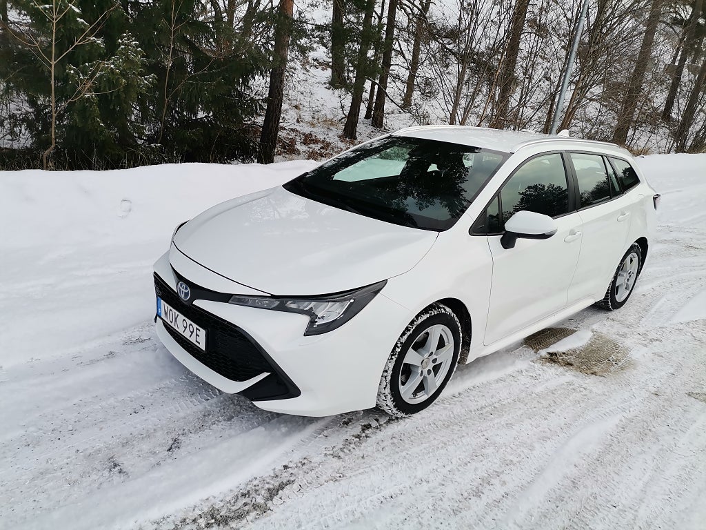 Toyota Corolla Touring Sports Hybrid e-CVT Active Euro 6, NAVI, KAMERA