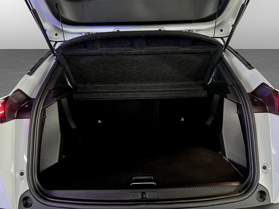 Bild på Peugeot 2008 GT 1.2 PT 130hk Aut B-KAMERA CARPLAY