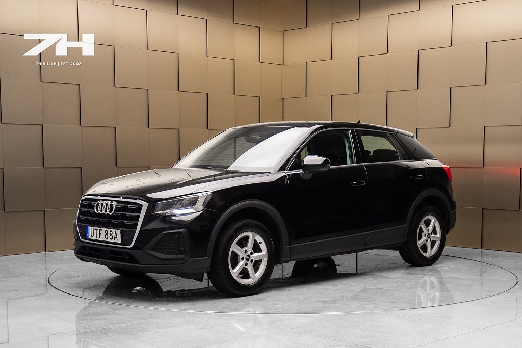 Audi Q2 30 TFSI Proline / Nyservad / Adaptiv Farthållare / Moms