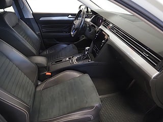 Kombi Volkswagen Passat 12 av 25