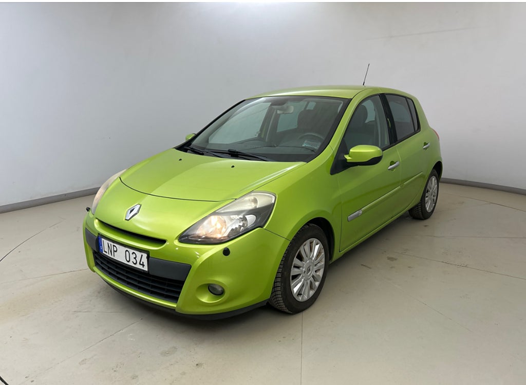 Renault Clio 5-dörrars Halvkombi 1.2 AC Besiktigad 