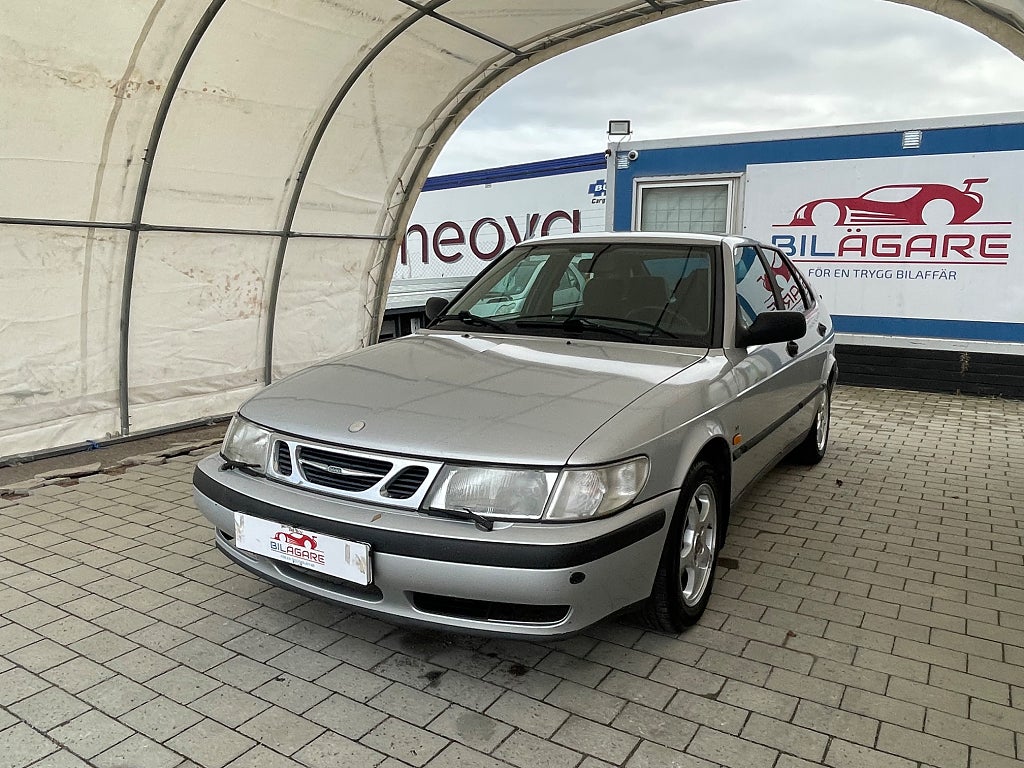 Saab 9-3 2.0 T SE 154hk NYSERVAD NYBESIKTAD S+V-hjul
