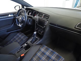 Halvkombi Volkswagen Golf 9 av 22