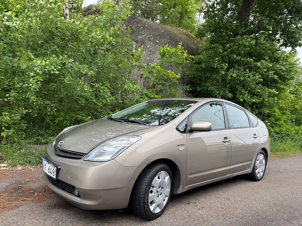 Toyota Prius 1.5 VVT-i + 3CM CVT  0%Ränta