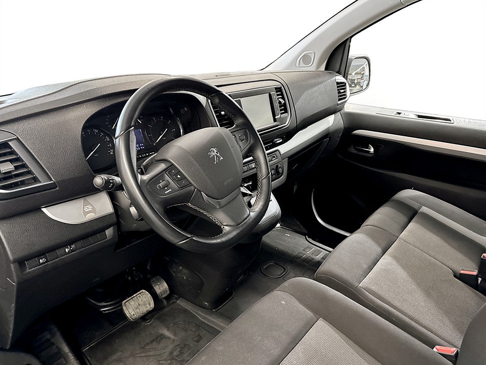 Bild på Peugeot Expert PRO+ 2.0 BHDi 145hk Aut L3 B-KAMERA DRAG