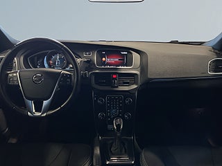 Volvo V40 D2 Aut Business Advanced Kamera Psens Värmare S&V-hjul – bild 8
