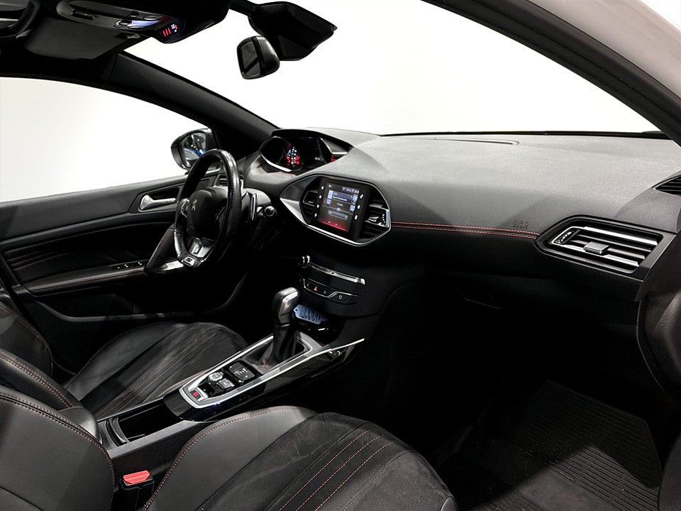 Bild på Peugeot 308 SW GT 2.0 BlueHDi 180hk Aut PANO B-KAMERA DRAG NAVI