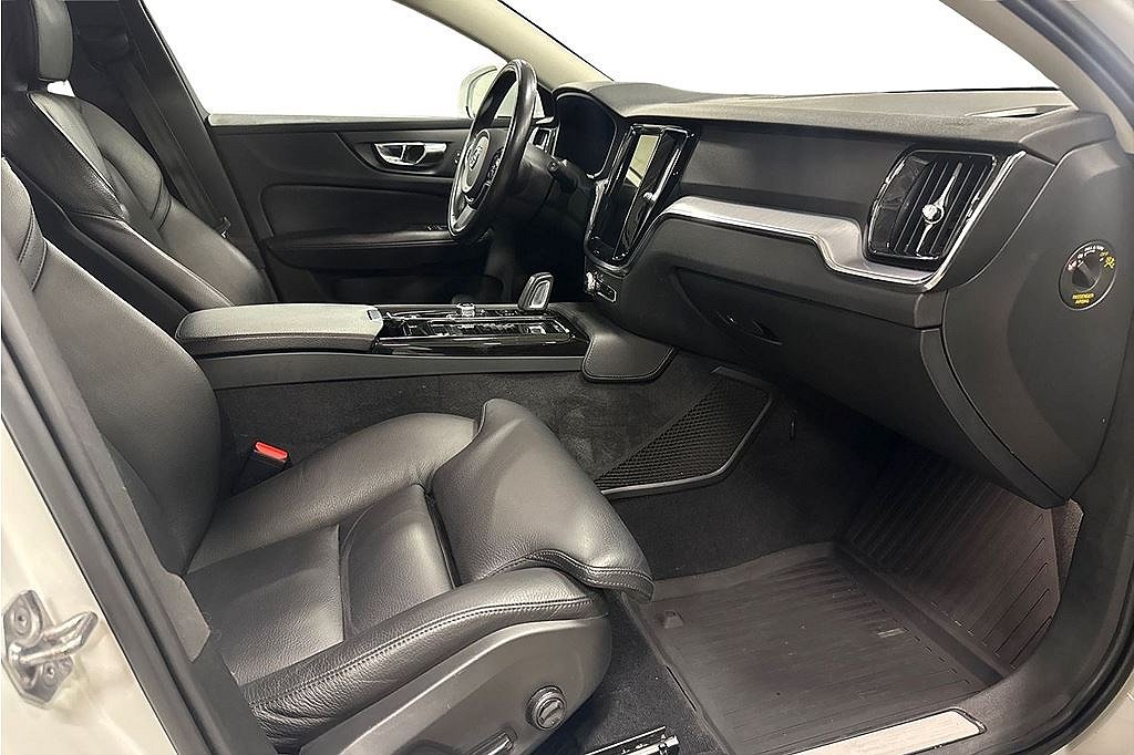 Volvo V60 T6 TwEn AWD PHEV, Läder, Teknikpkt PRO, Harman K, 340hk