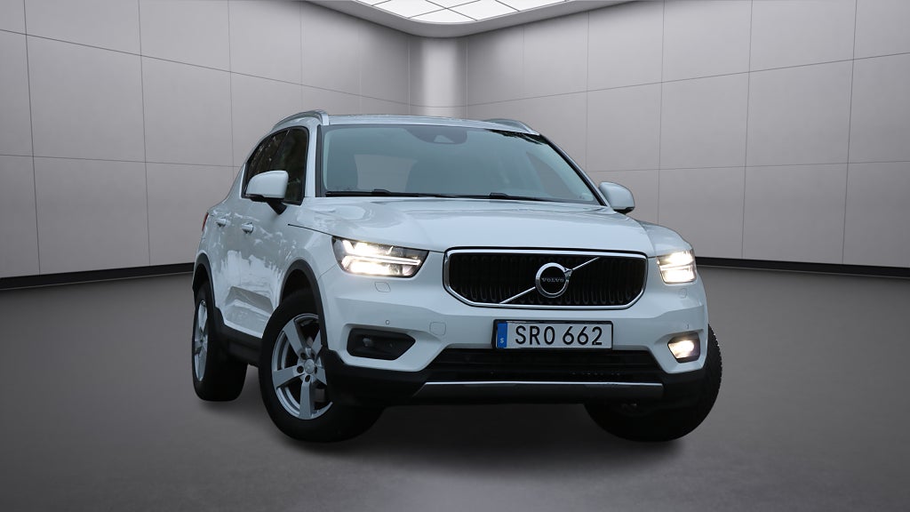 Volvo XC40 T4 Geartronic Momentum S&V/VOC/Drag/Navi/H&K/Rattvärme