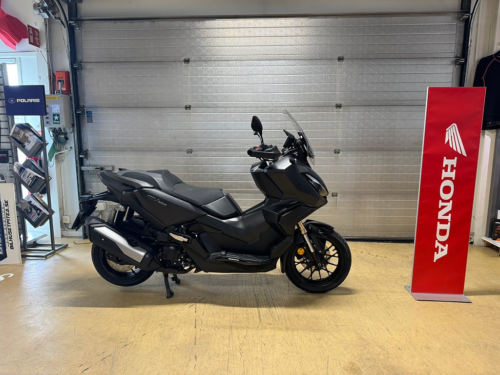 Honda ADV350 -24