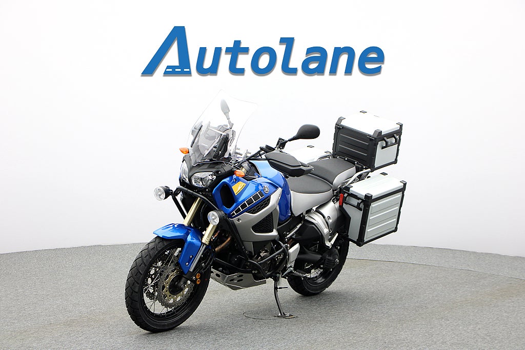 Yamaha XT1200Z Super Tenere *Nyservad Nya däck Endast 471 mil!