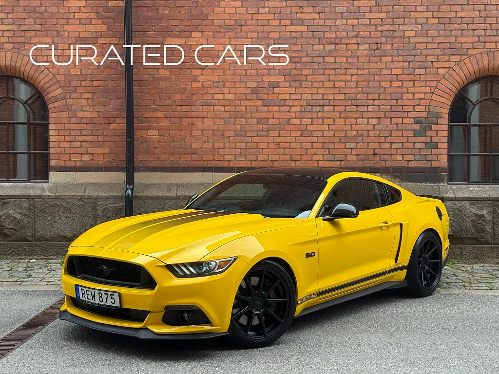 Ford Mustang GT V8 5.0 Sv-såld / 1 ägare / Sportavgas / 20"/ SE SPEC