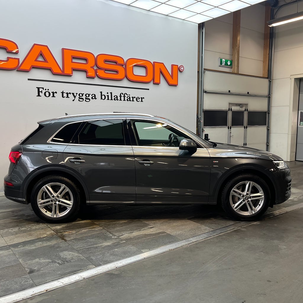 Audi Q5 4,99% 55 TFSI e quattro S Line Carplay Matrix Panorama