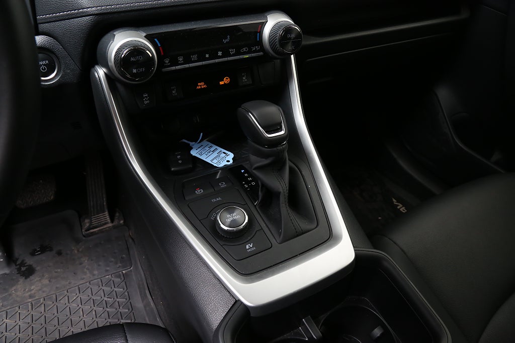 Toyota RAV4 Hybrid AWD-i E-CVT Executive 222hk Leasbar 2025