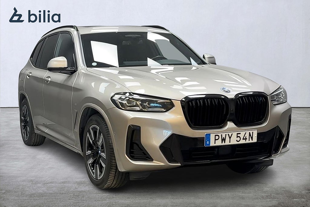 BMW iX3 M Sport/ Charged