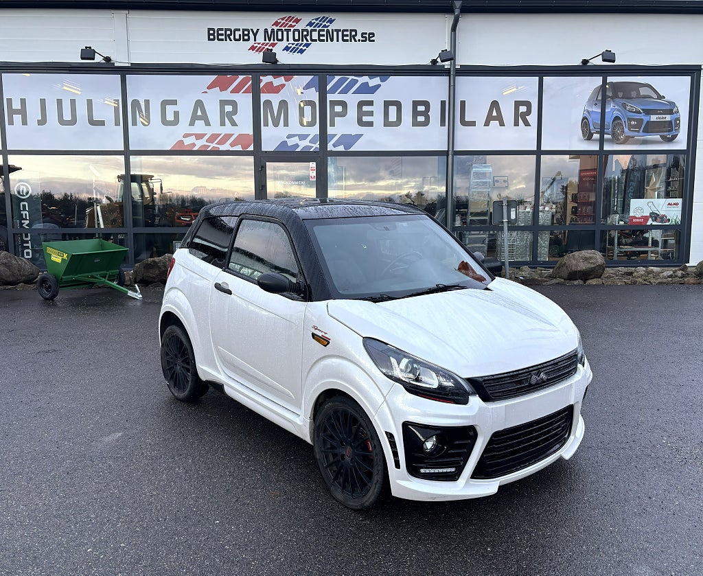 Ligier JS50L Ultimate Sport DCI, V-hjul, Airbag, Nyservad