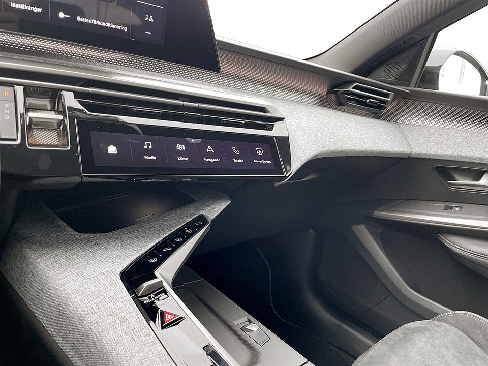 Bild på Peugeot E-5008 Winter Edition Ultimate - DEMO