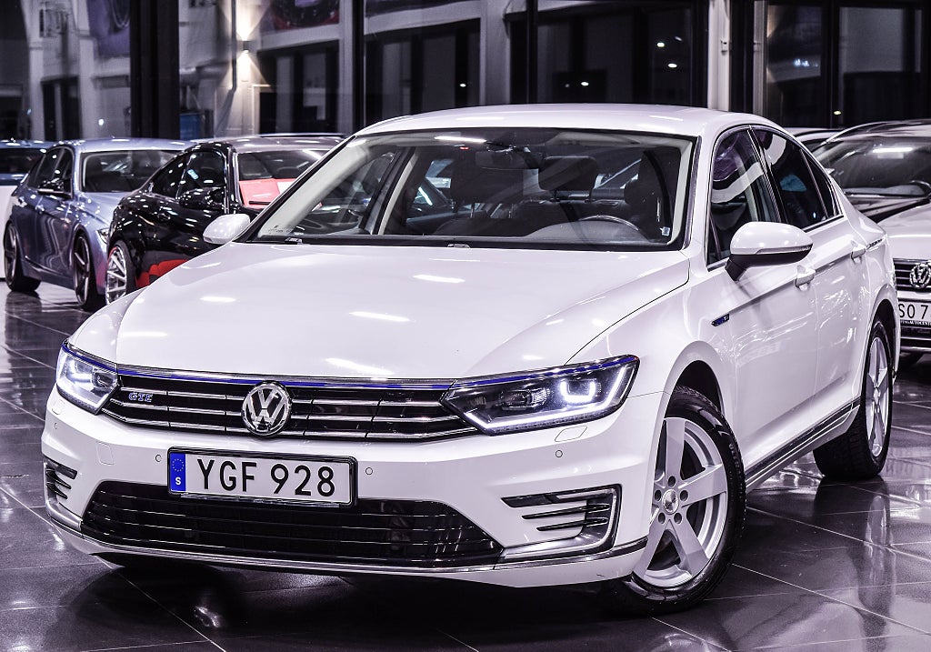 Volkswagen Passat GTE 1.4 TSI ACT DSG Sequential, 218hp, 2017