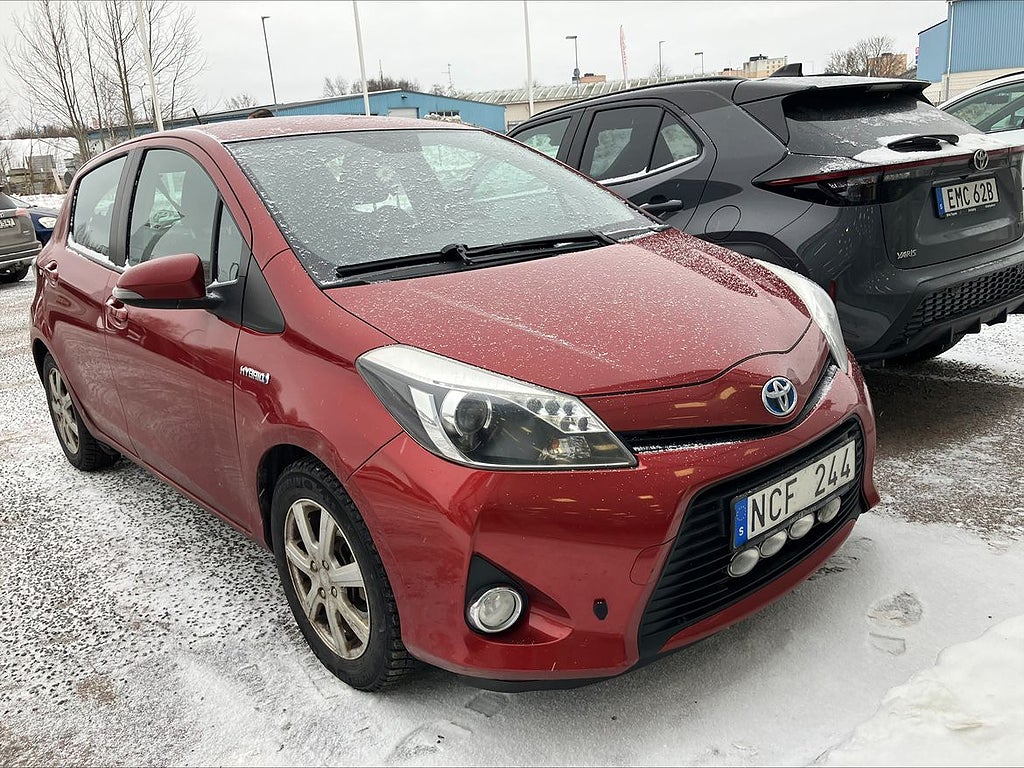 Toyota Yaris Hybrid Active / Vinterhjul
