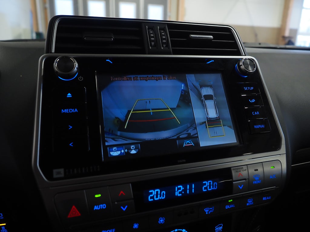 Toyota Land Cruiser 2.8 D-4D 4WD 177hk Premium Drag Skinn D-Värm 360° N 2020