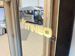 Husbil-integrerad Itineo 740 24 av 24