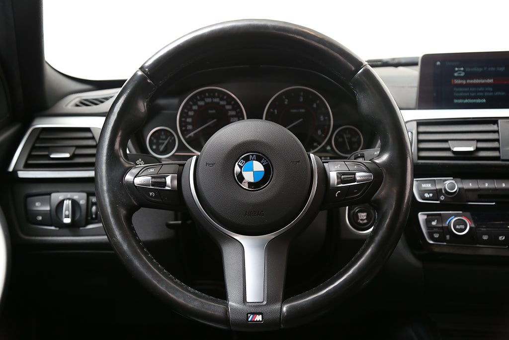 BMW 320D xDrive 190hk M Sport Aut Sedan Navi Skinn Kamera Drag 2018
