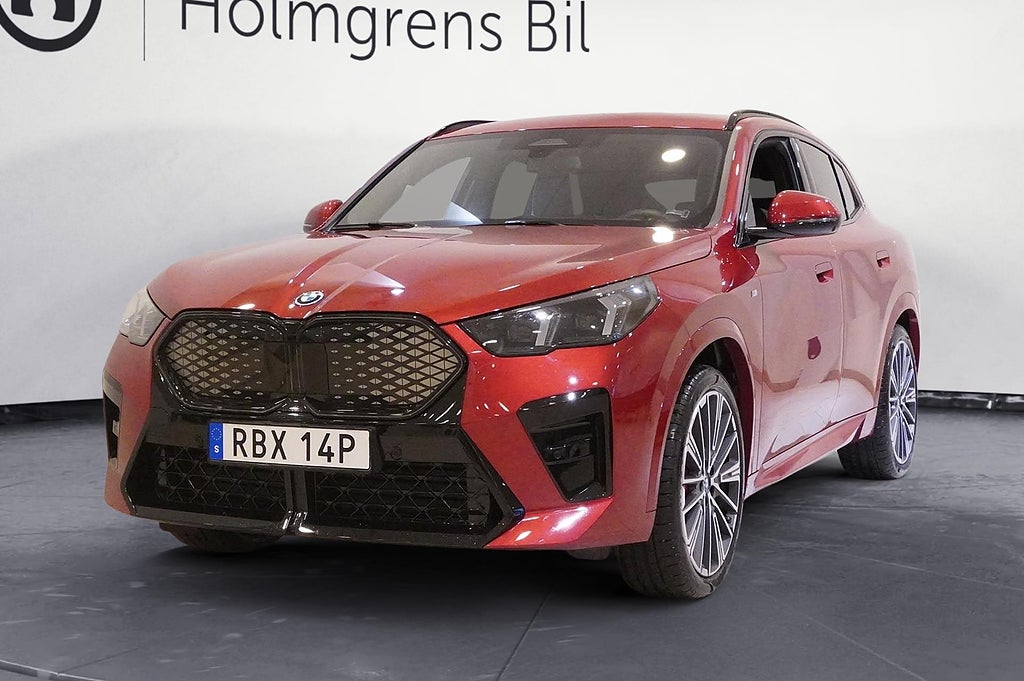BMW iX2 xDrive30 xDrive30, 306hk, 2025, M-Sport, Dragkrok, Head UP |