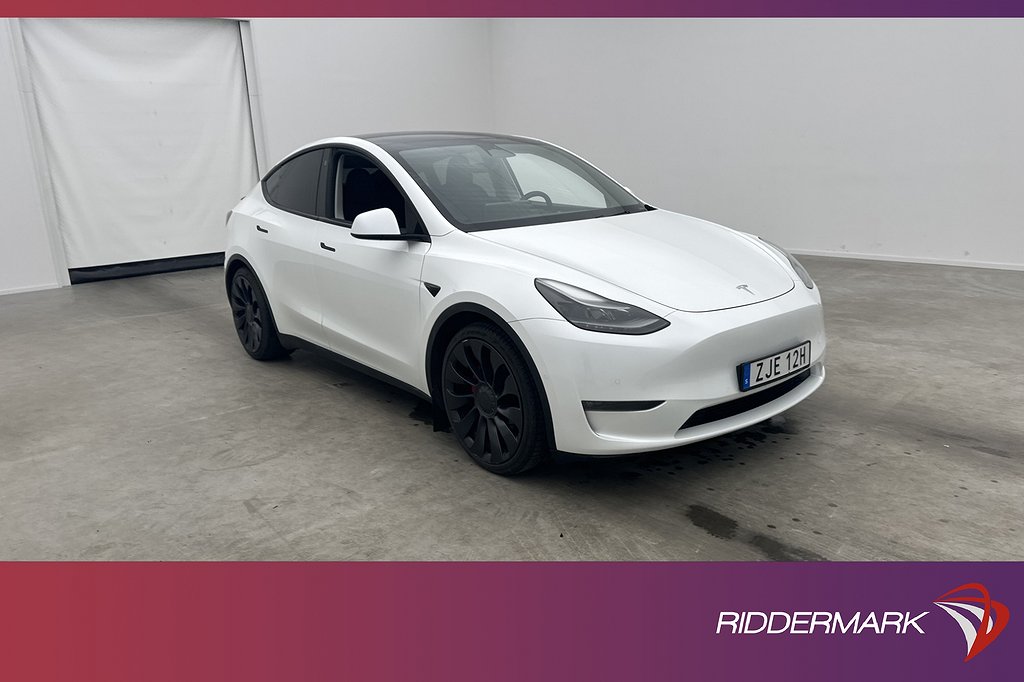 Tesla Model Y Performance AWD Svensksåld AP Rattvärme