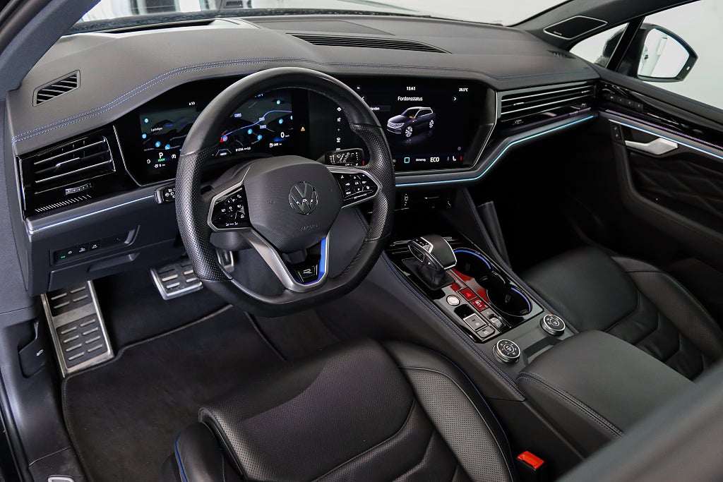 Volkswagen Touareg R eHybrid 3.0 V6 Pano Luft Dynaudio 360° Massage HuD