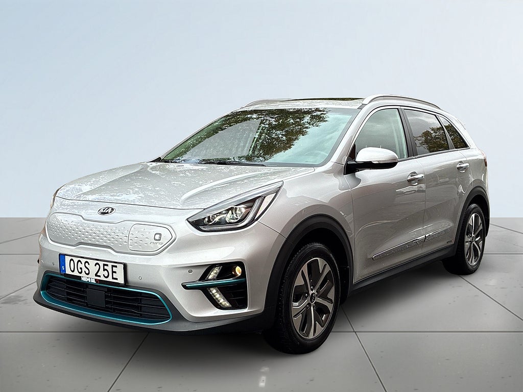 Kia Niro 64 kWh Advance Plus SoV-Däck/Elstol/JBL/Rattvärm/Navi
