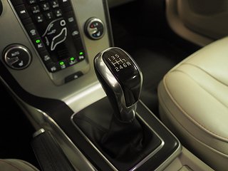 Halvkombi Volvo V40 22 av 24