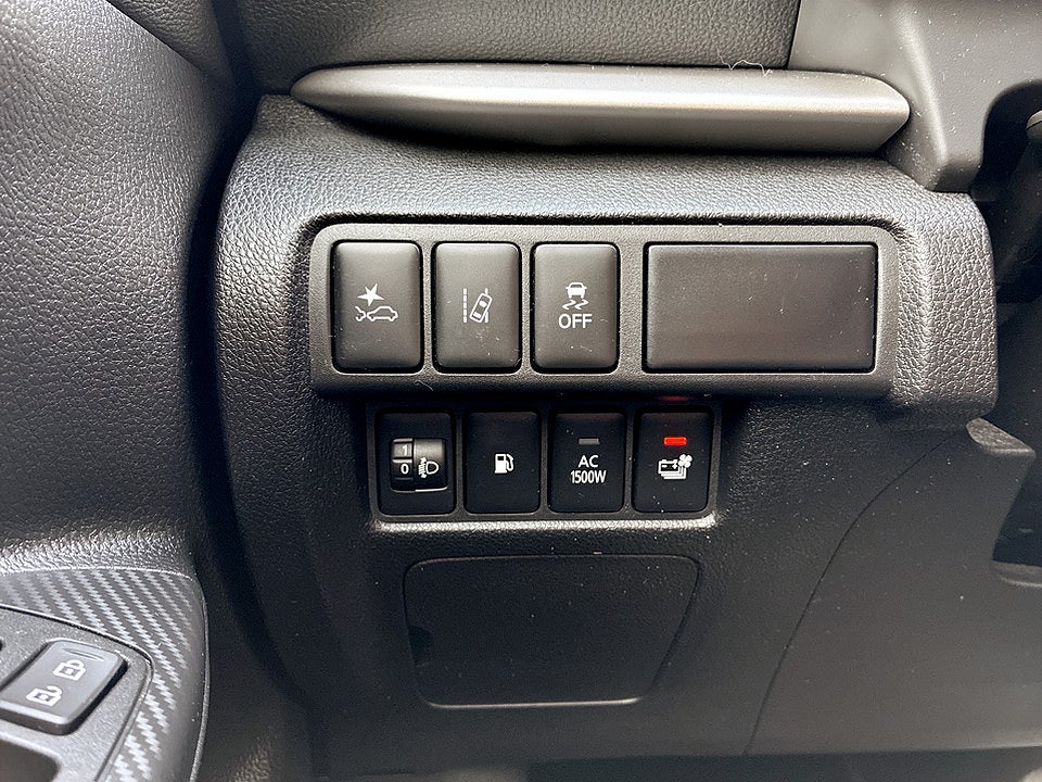 Bild på Mitsubishi Eclipse Cross Business PHEV 2.4 MIVEC S-AWC 188hk Aut 4WD B-KAMERA