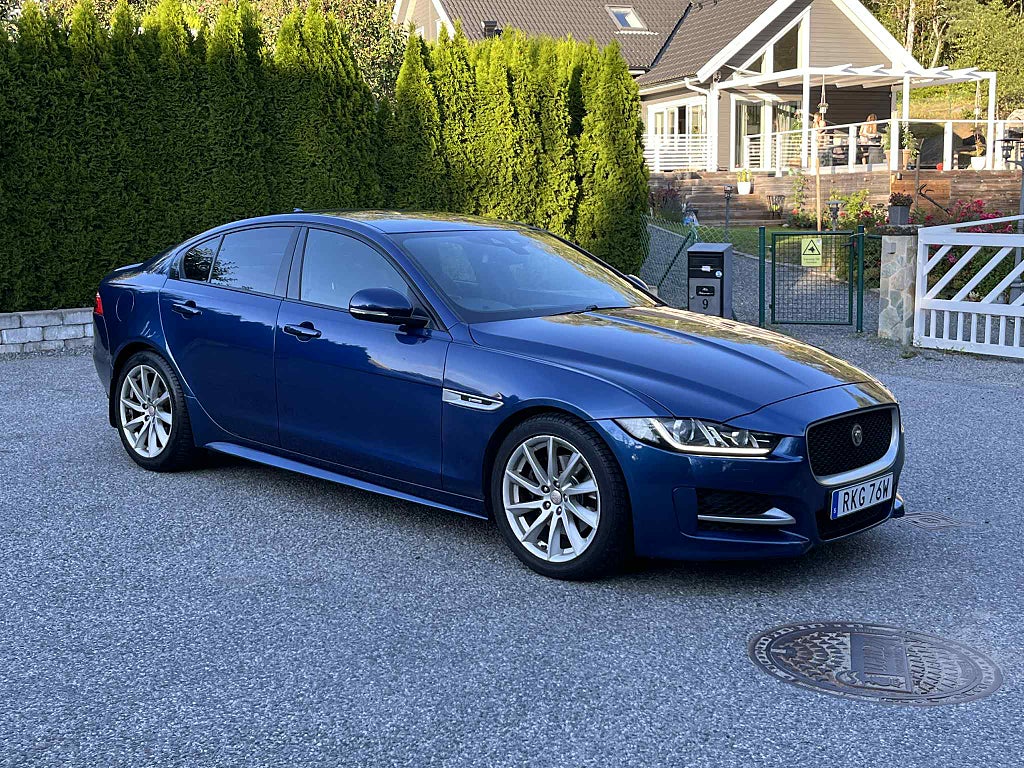 Jaguar XE  E-Performance R-Sport, Skinn, Euro 6, 2016