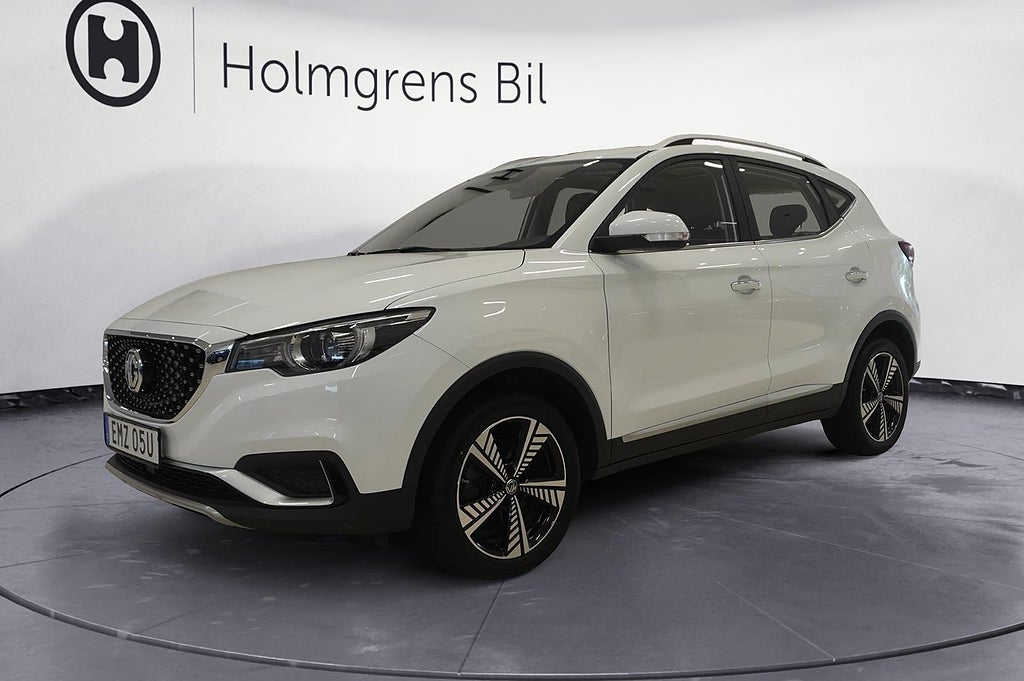MG ZS Luxary 44 kWh 143hk