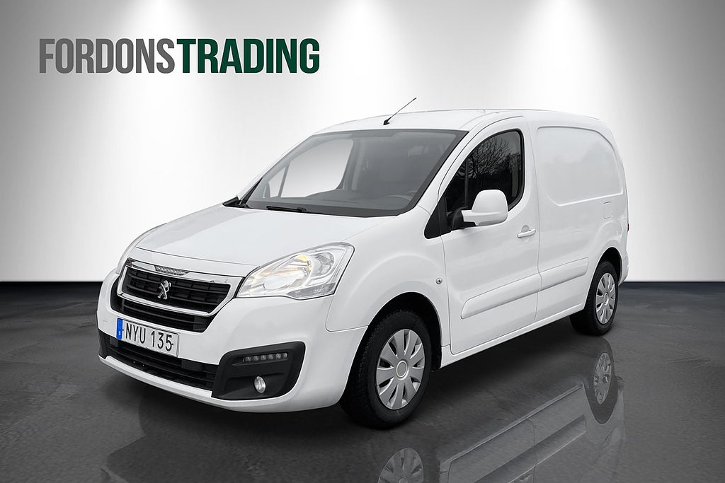 Peugeot Partner Skåpbil 1.6 BlueHDi EGS EU6 Välvårdad Nyservad Dragkrok